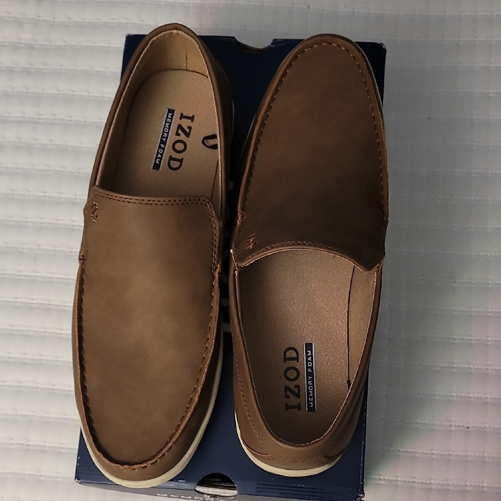 Izod Men's Tan Slip-On Loafers